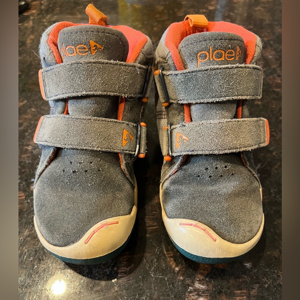 PLAE little kids shoes size 10